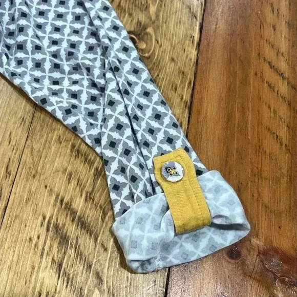 Matilda Jane Modal/Spandex blend 3/4 sleeve with button roll up- abstract print - Picture 2 of 11